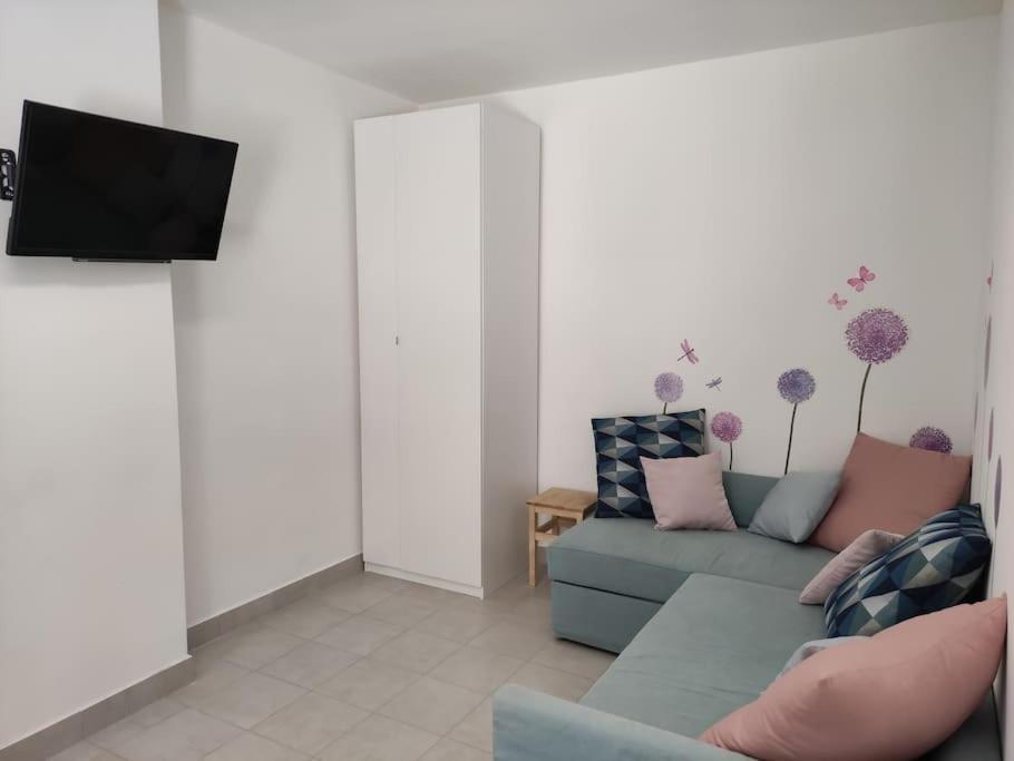 Team019 Casa Giusi Terrace & Sicilian Charm Apartment คาตาเนีย ภายนอก รูปภาพ